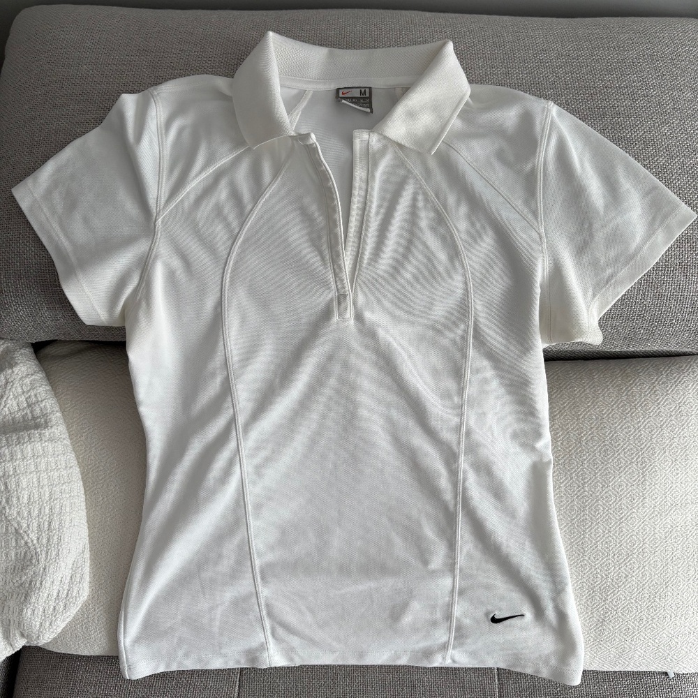 Nike t-shirt tennis and golf- white medium